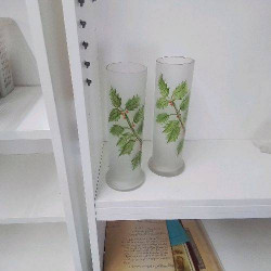 PAIRE DE VASES