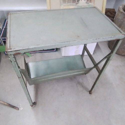 DESSERTE A ROULETTES METAL