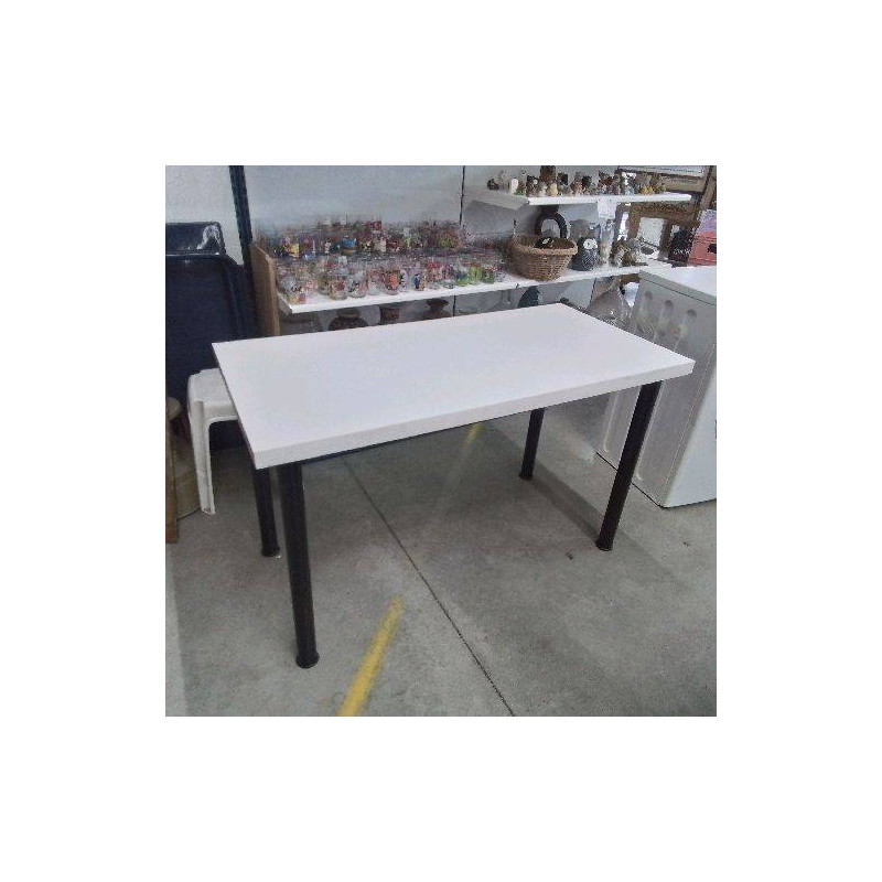 TABLE DE CUISINE BLANCHE