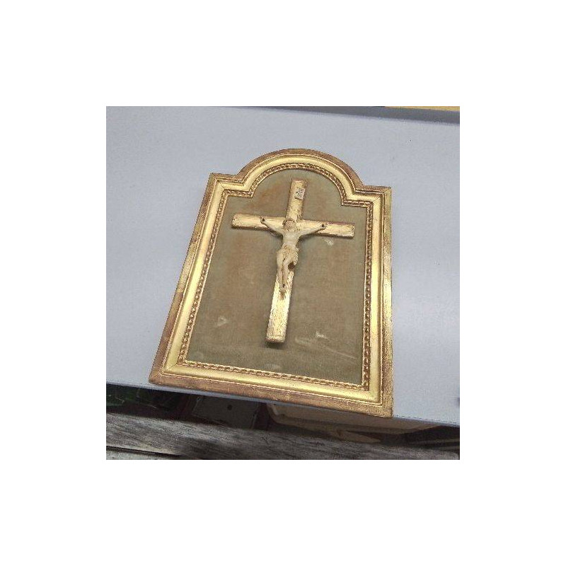 CRUCIFIX CADRE DORÉ 