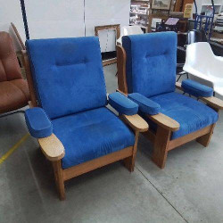 PAIRE DE FAUTEUILS VINTAGE...