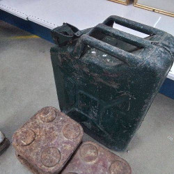 JERRYCAN 