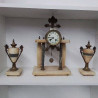 PENDULE ET 2 CASSOLETTES