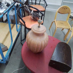 LAMPE TERRE CUITE