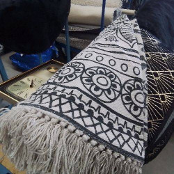 TAPIS ROND STYLE ETHNIQUE