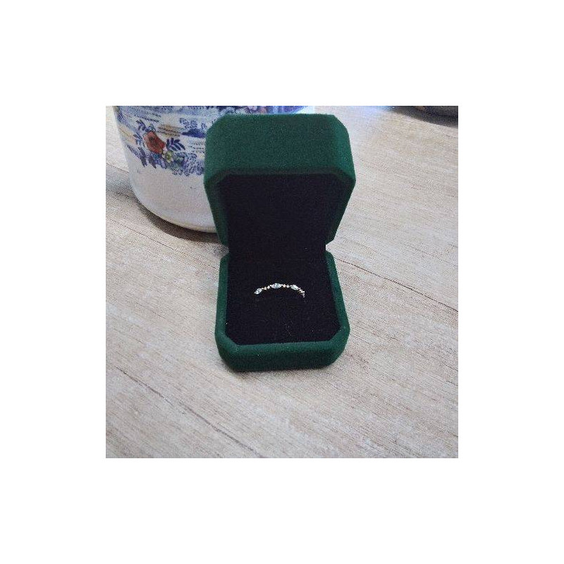 BAGUE EN OR 9K ET ZIRCONIUM (TAILLE 56)