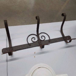 PATERE FER FORGÉ 