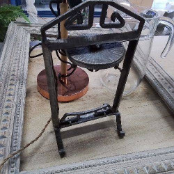 PIED DE LAMPE 
