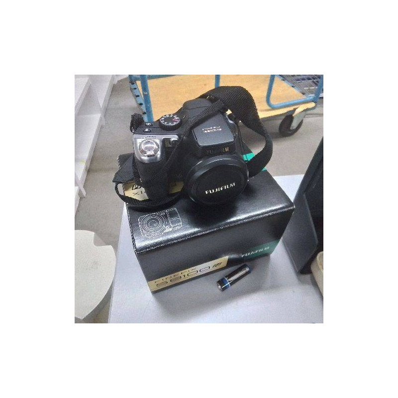 APPAREIL PHOTO FUJIFILM FINEPIX S8100