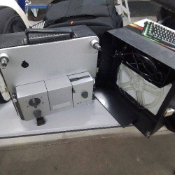 PROJECTEUR DE BANDES NIZO