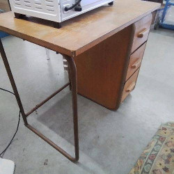 BUREAU VINTAGE 3 TIROIRS