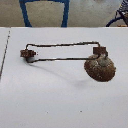 LAMPE D’ATELIER