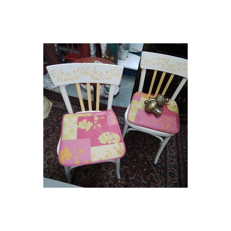 PAIRE DE CHAISES BLANCHES ORANGES