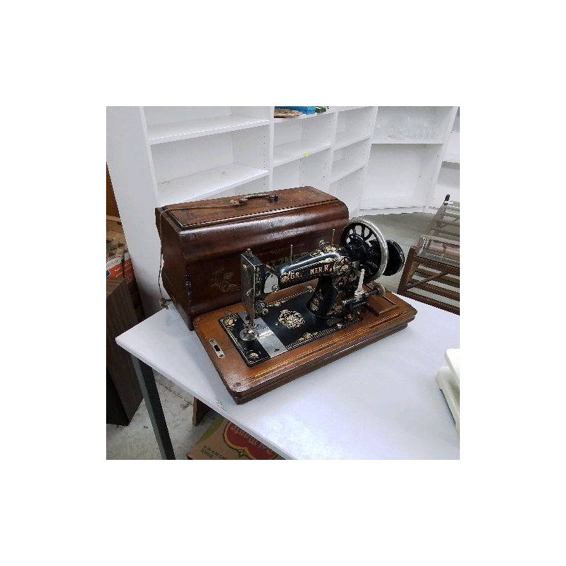 MACHINE A COUDRE GRITZNER