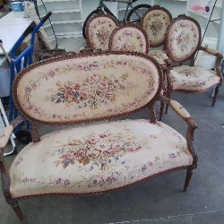 SALON TAPISSERIE BANQUETTE...
