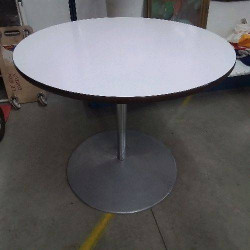 TABLE RONDE DESIGN FRTIZHANSEN
