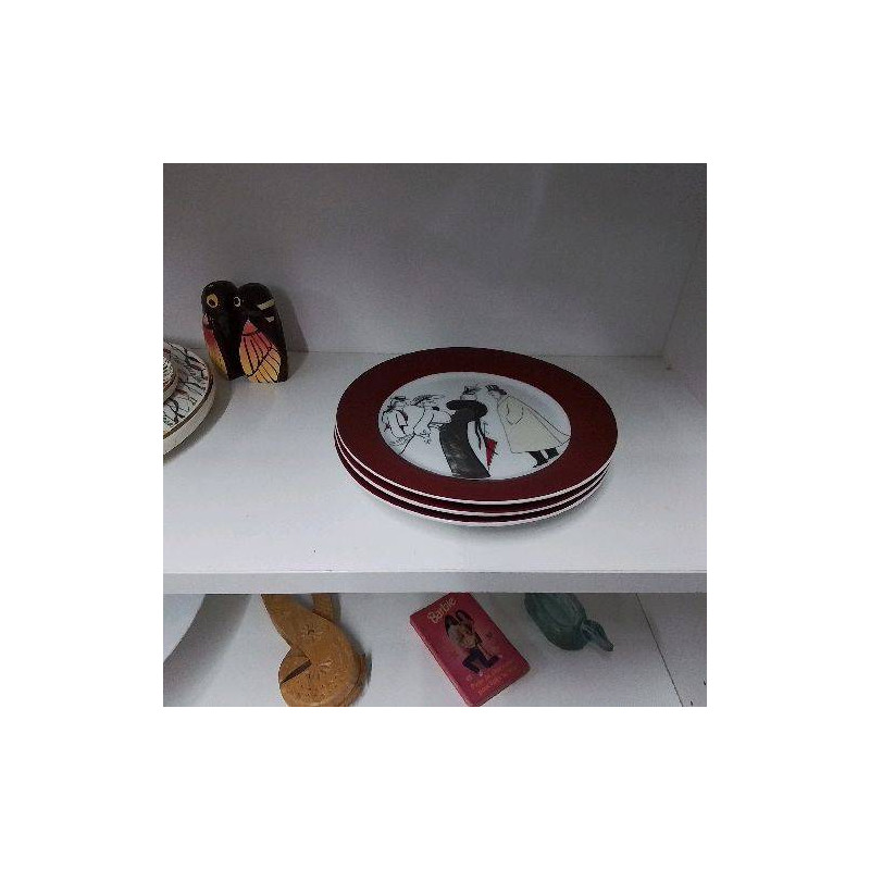 LOT 3 ASSIETTES