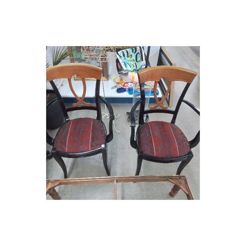 PAIRE DE FAUTEUILS NOIRS ET BOIS