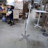 TABLE MANGE DEBOUT