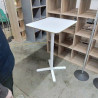 TABLE MANGE DEBOUT