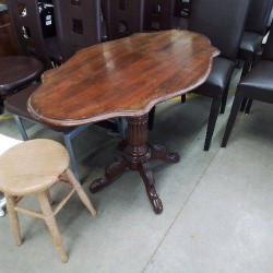TABLE VIOLON EN L’ETAT