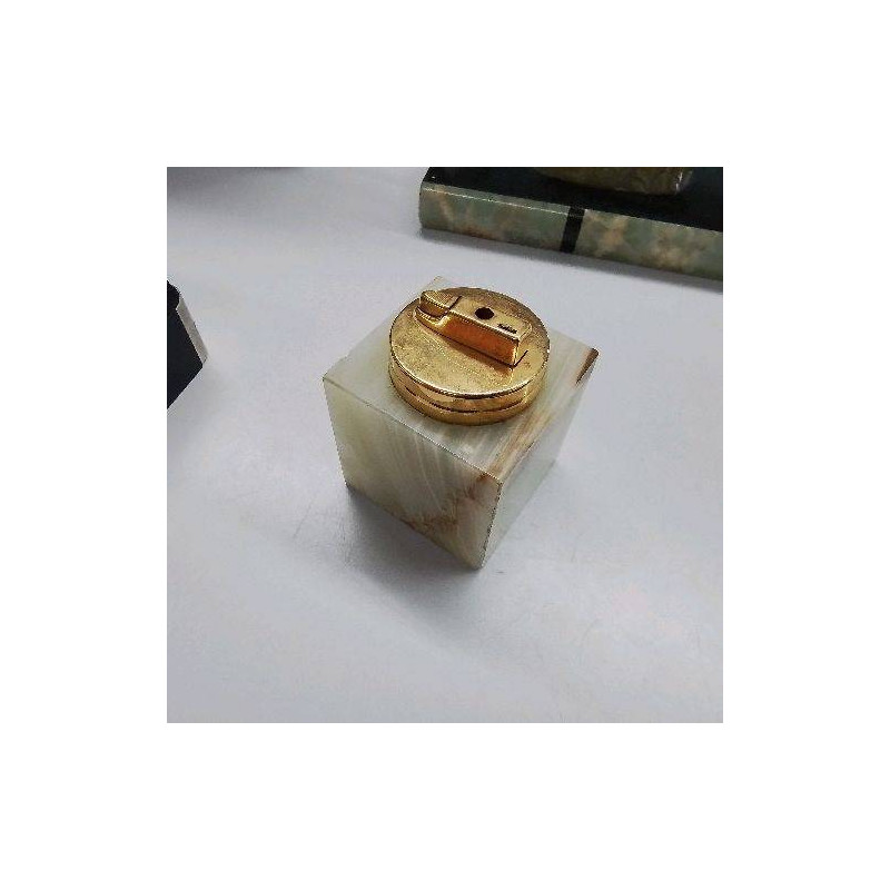BRIQUET DE TABLE 