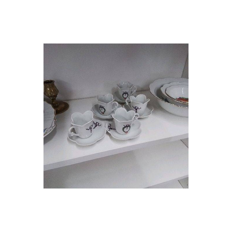 5 TASSES 