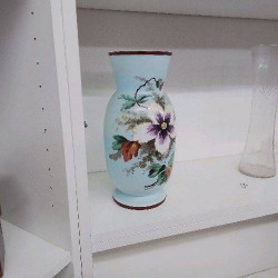 VASE OPALINE 