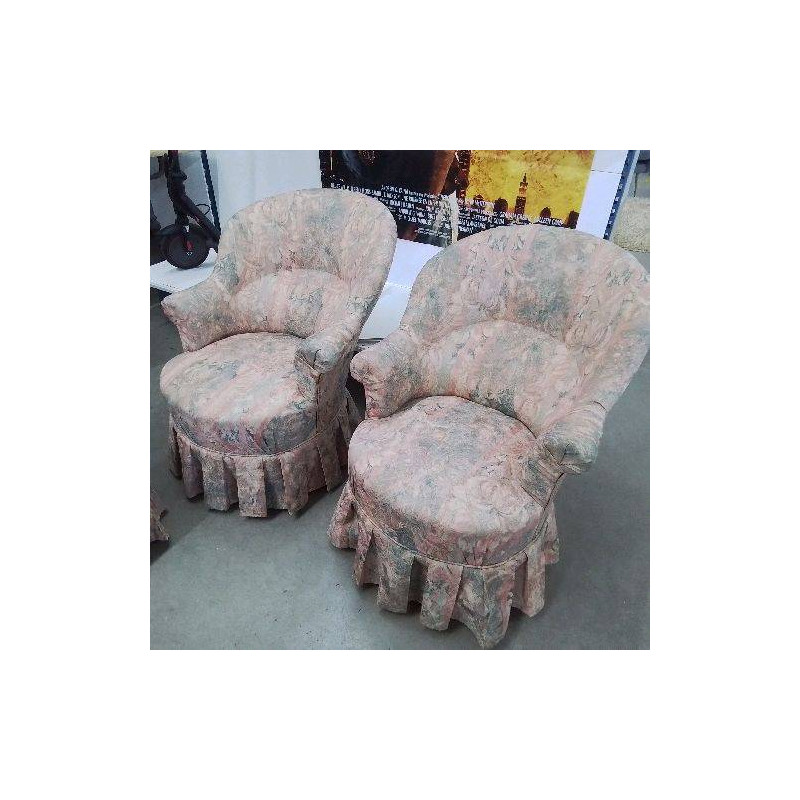 PAIRE DE FAUTEUILS CRAPAUD 