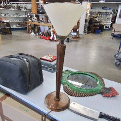 LAMPE PIED BOIS