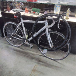 VELO DE ROUTE SCOTT ULTEGRA