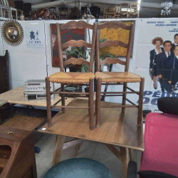 PAIRE DE CHAISES