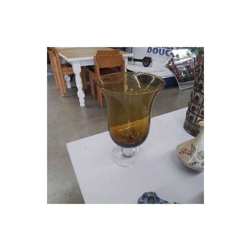 VASE BULLÉ 
