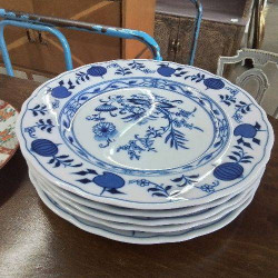 LOT 5  ASSIETTES MEISSEN...