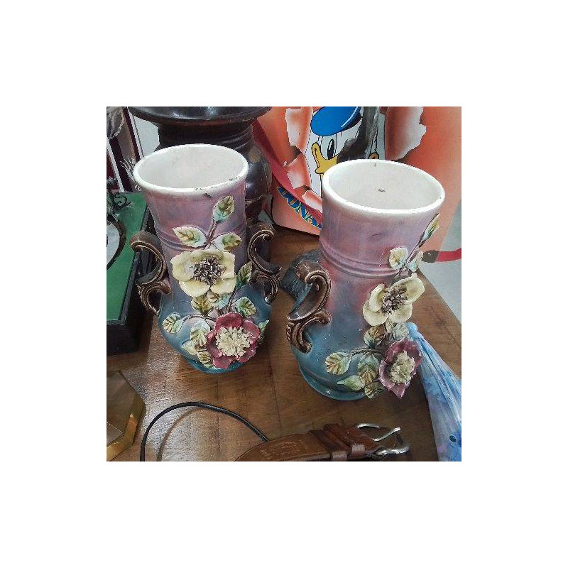 PAIRE DE VASES BARBOTINES EN L’ETAT