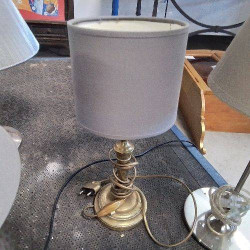 LAMPE A POSER