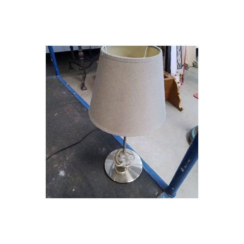 LAMPE A POSER