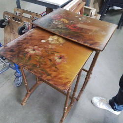 LA PAIRE DE TABLE GIGOGNE...