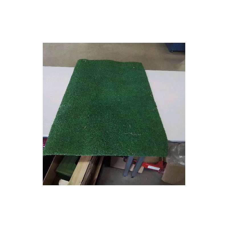 CARRÉ MOQUETTE PELOUSE PM
