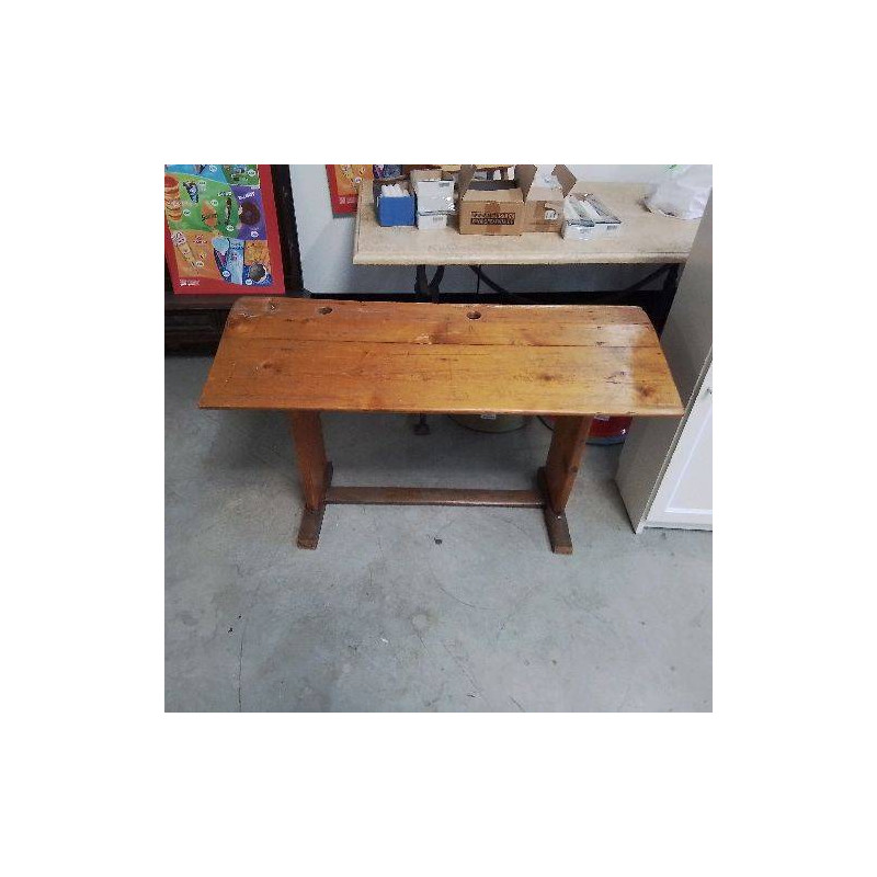 BUREAU D’ECOLIER (ENCRIERS EN CAISSE)