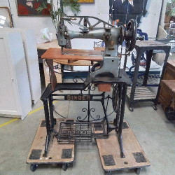 MACHINE A COUDRE SINGER CUIR 