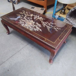 TABLE BASSE LAQUE 