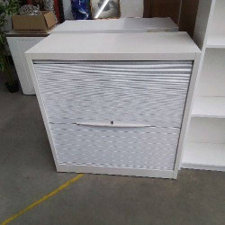 ARMOIRE RIDEAU