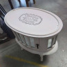 TABLE A THE VITRINE 