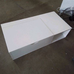 TABLE BASSE PLATEAU RELEVABLE 