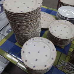 SERVICE PORCELAINE LIMOGES...