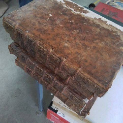 LIVRE ANCIEN GRAND FORMAT...