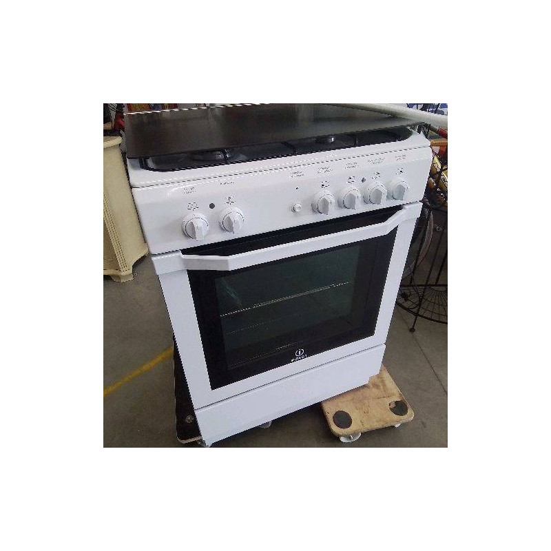 GAZINIERE INDESIT GAZ DE VILLE