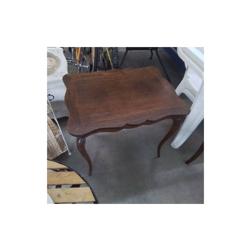 TABLE BASSE PIEDS GALBÉS 