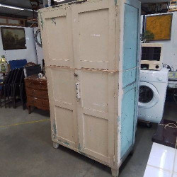 ARMOIRE PARISIENNE 